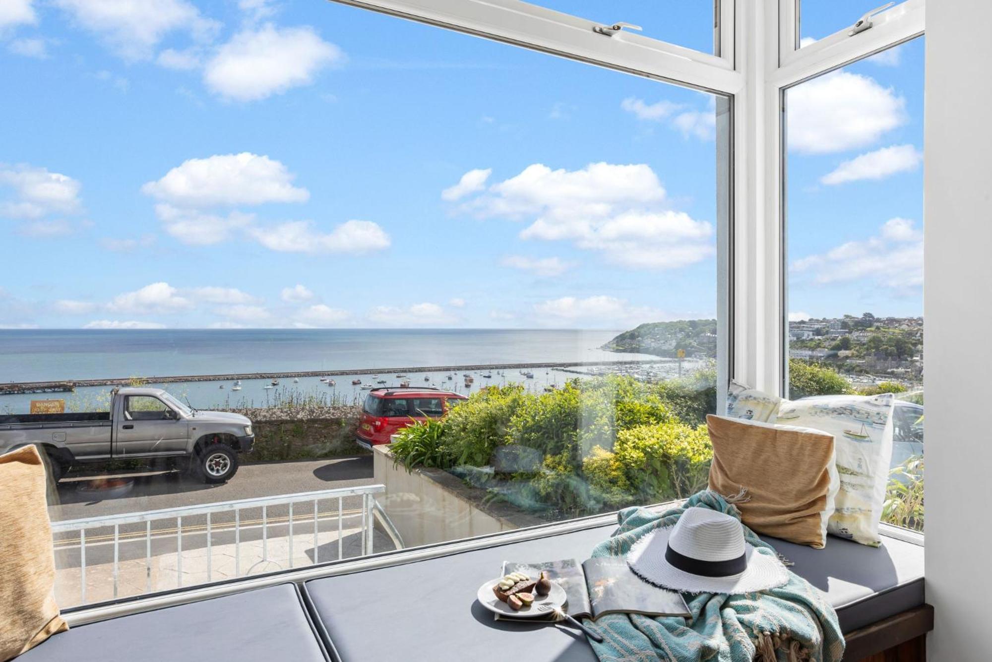 Lighthouse View Villa Бриксам Екстериор снимка